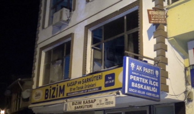 Ak Parti Binası, Belediye Ve Iş Yerlerine Saldırı