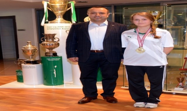Bursaspor'un Genç Yeteneği Dünya Şampiyonası'na Kilitlendi