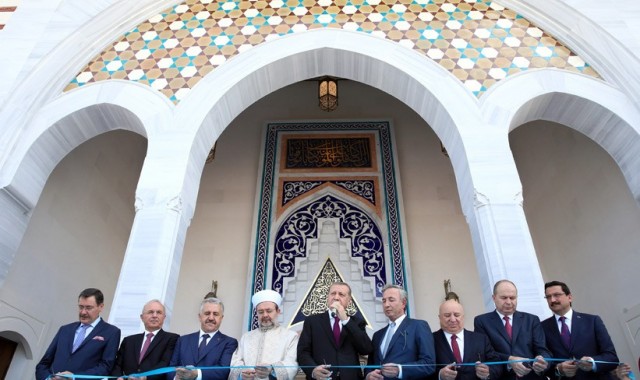 Cumhurbaşkanı Erdoğan, Esenboğa Havalimanı'nda Yapılan Caminin Açılış Törenine Katıldı