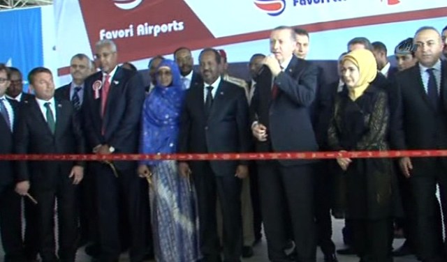 Erdoğan, Mogadişu Havalimanı'nı Açtı