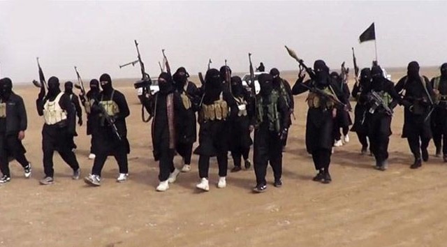 IŞİD Peşmergelerin kafasını uçurmuş