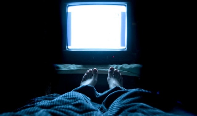 Televizyon karşısında uyumak sağlıklı mı ?
