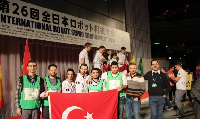 Türk öğrenciler Japonya'dan Dereceyle Döndü